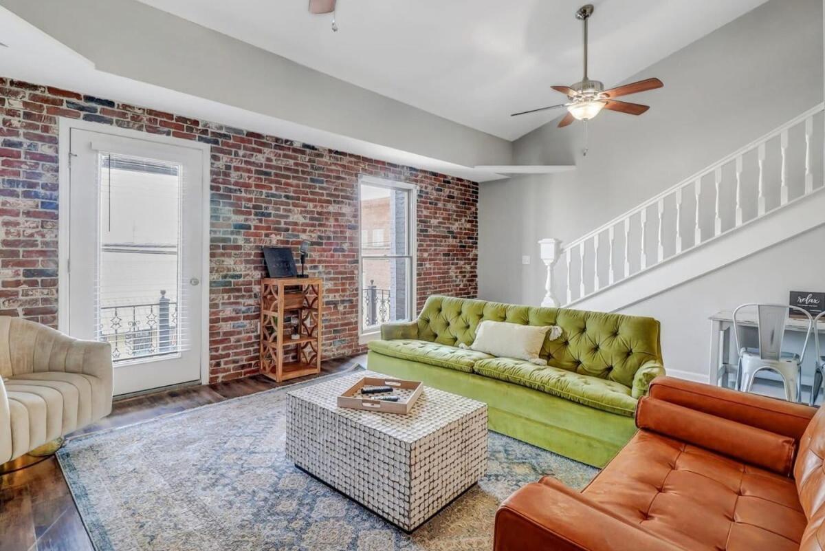 Ferienwohnung Eagle'S Landing Loft-Downtown Above Bull & Barrel Statesboro Exterior foto